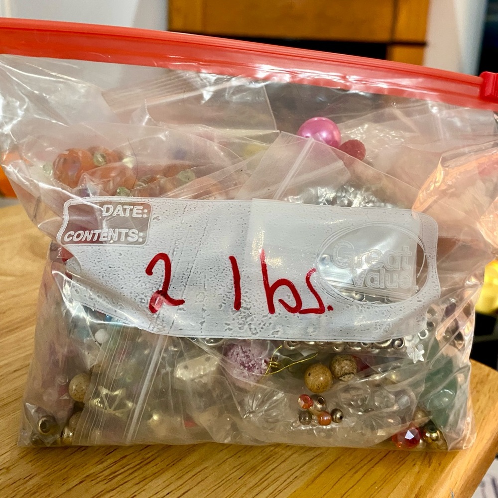 4 lbs total of fun,  beads & charms and who knows what to find!Some metal - Picture 4 of 5